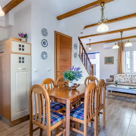 Sun Nest House Nyaraló Szkópelosz